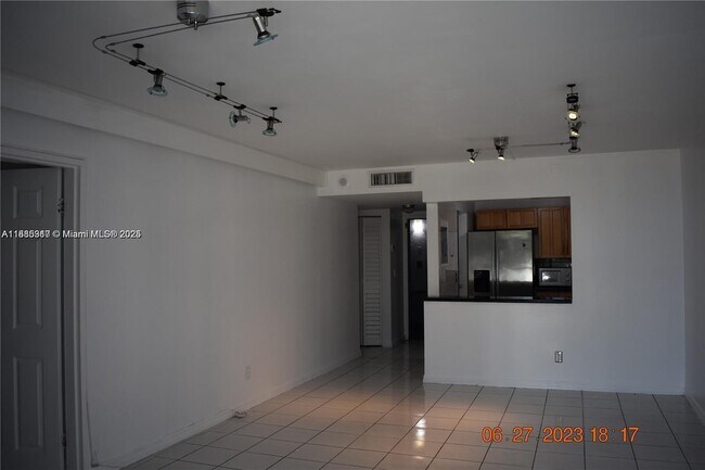 Building Photo - 13499 Biscayne Blvd