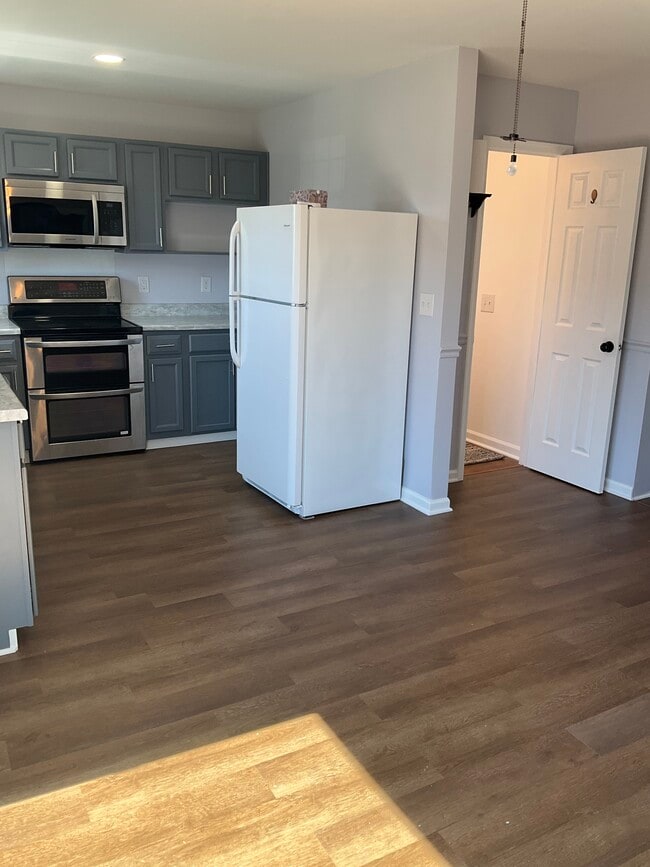 Building Photo - 631 Widener Ln