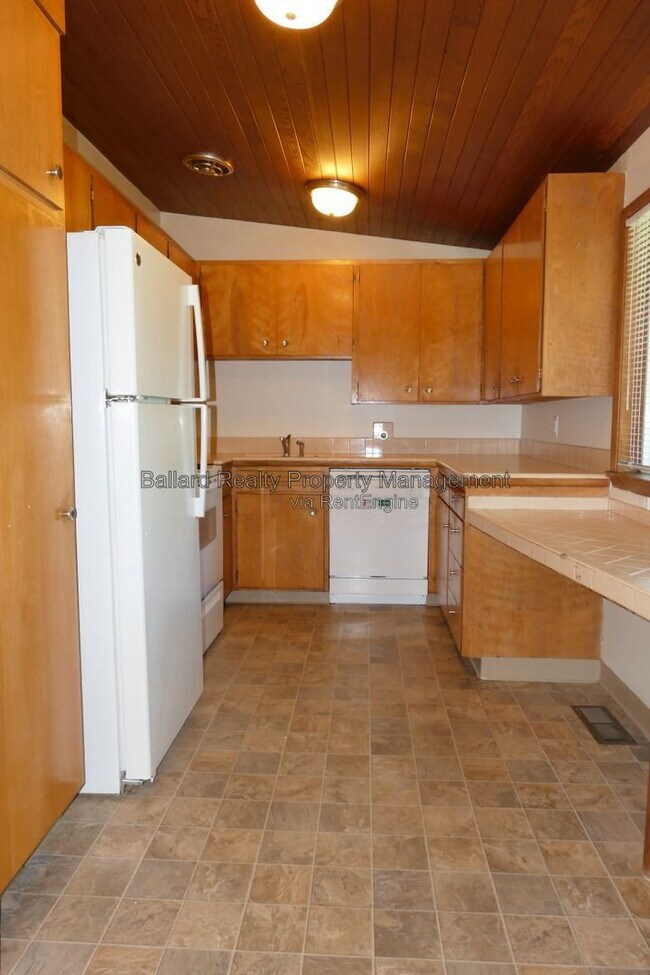 Building Photo - 1802 NW 89th St