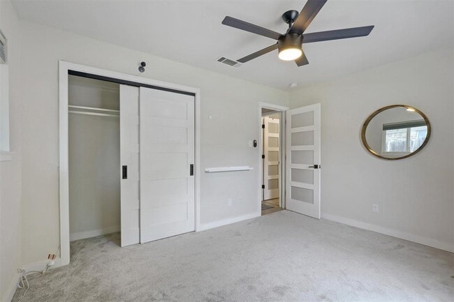 Building Photo - 1602 Thornridge Rd