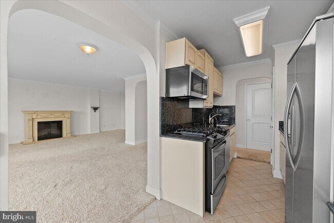 Building Photo - 501 Slaters Ln