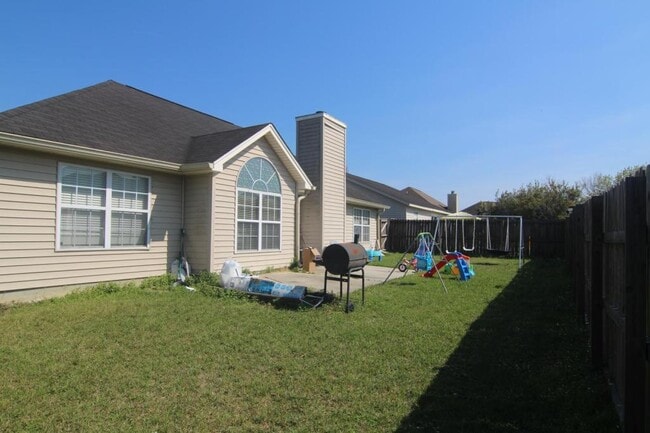 Building Photo - 16 Aquinnah Dr