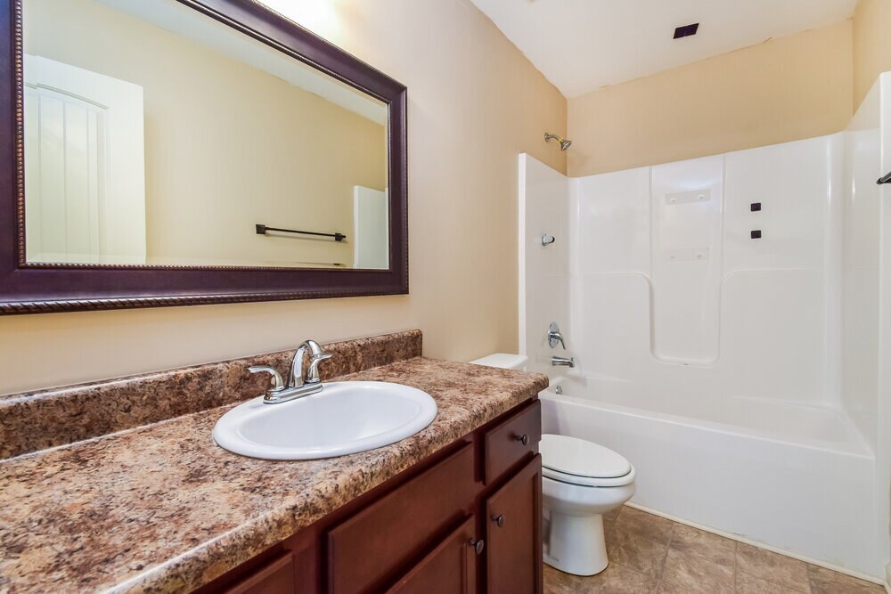 Building Photo - 206 Comet Ct