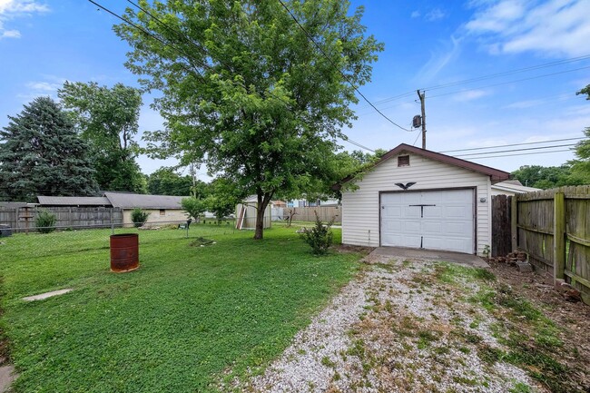 Building Photo - Porch-Side Charm: Turnkey 2-Bed Home with ...