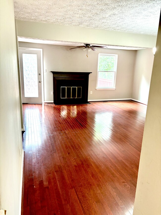 Building Photo - 7578 Rain Flower Way