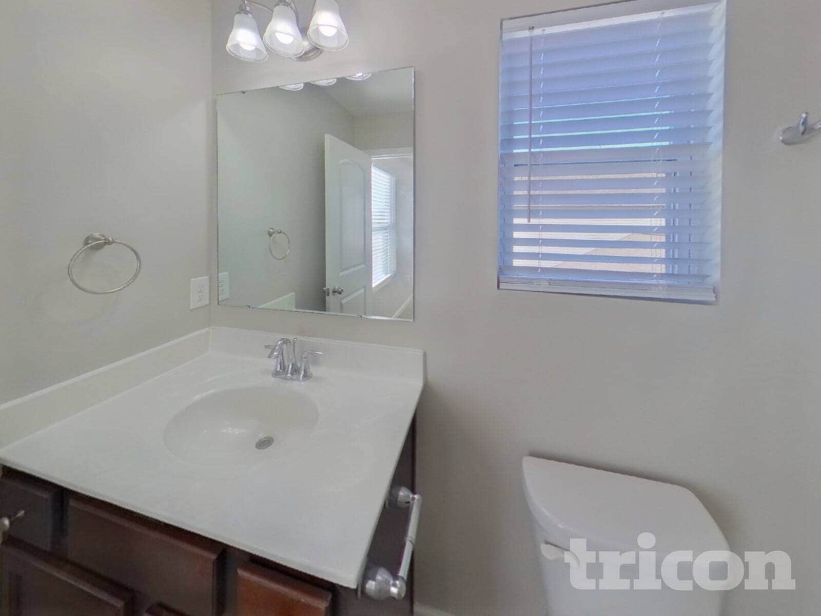 Building Photo - 8187 Thornton St