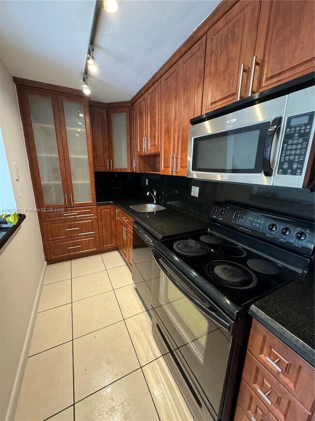 Building Photo - 4440 NW 79th Ave