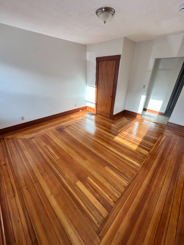 Building Photo - 25 Bennett St