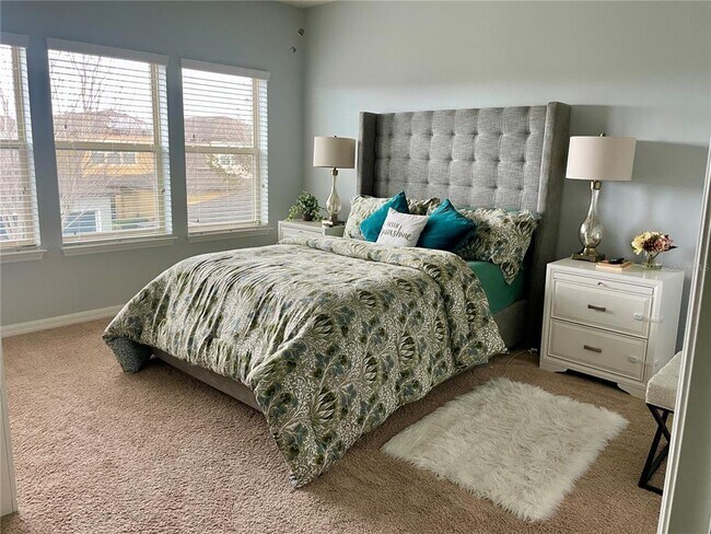 Building Photo - 14155 Lakeview Park Rd