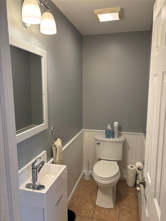 Building Photo - 536 N 6th St