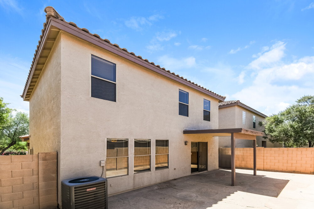 Building Photo - 650 E Woodsman Pl
