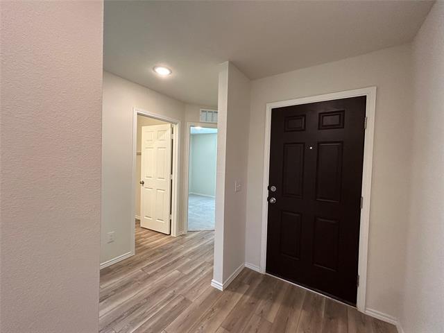 Building Photo - 4644 Benham Dr