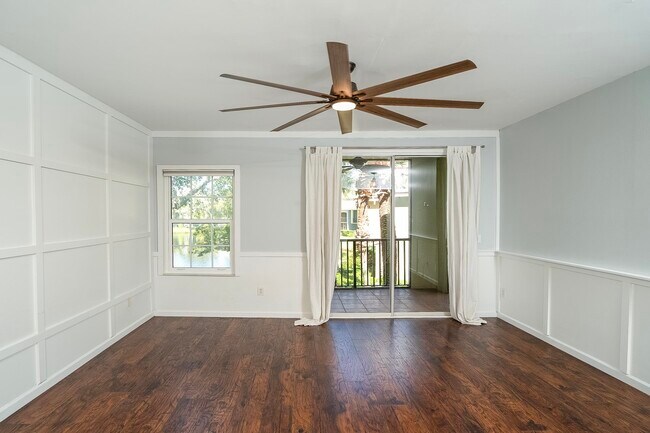 Building Photo - 1005 Bella Vista Blvd