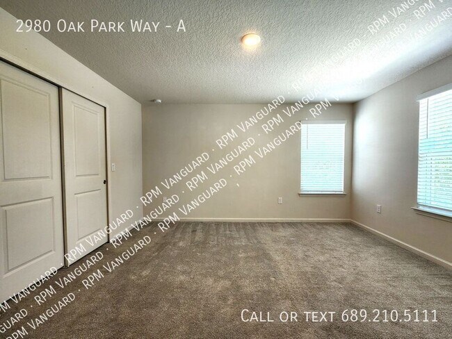 Building Photo - 2980 Oak Park Way