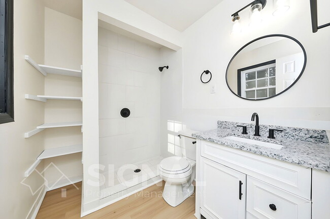 Building Photo - 432 Argonne Dr NE