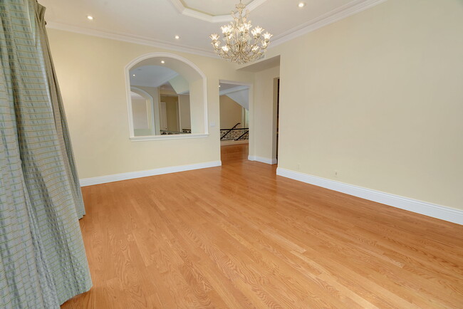 Building Photo - 2784 Deep Canyon Dr