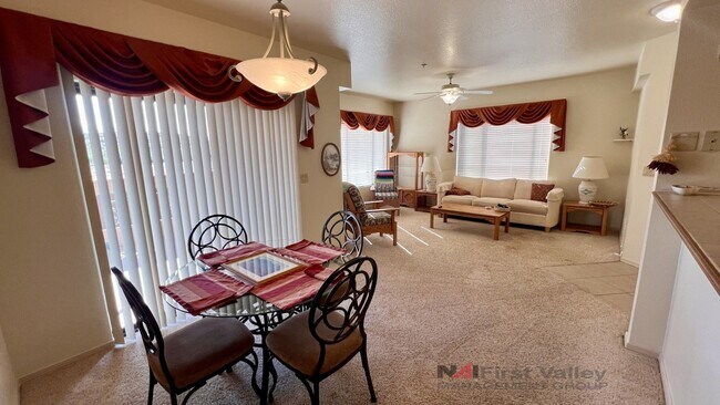 Building Photo - 1 Bed/1 Bath Upstairs Executive **Move In Special — First Month FREE!**