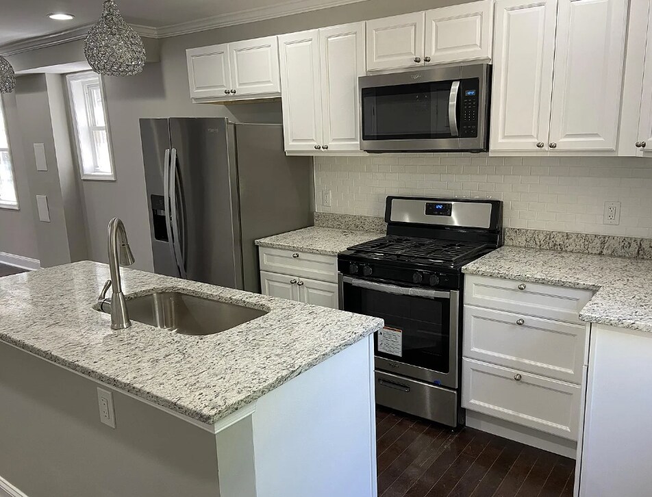 Building Photo - 223 51st St SE