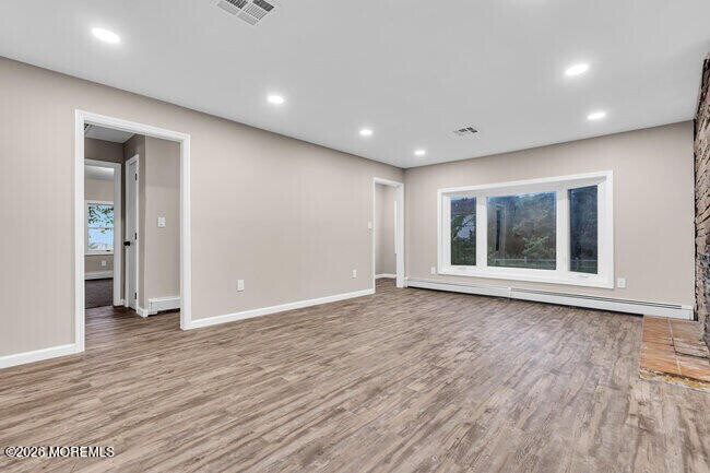 Building Photo - 150 Farm St