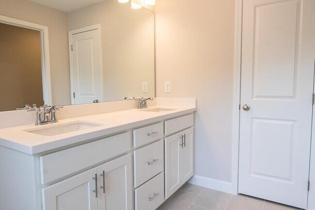 Building Photo - 3359 Verdi Ln