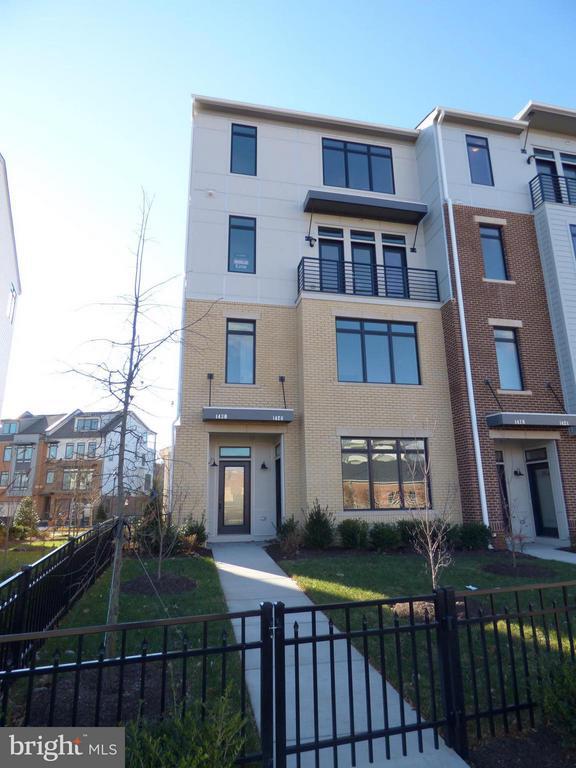 Building Photo - 1428 Ribbon Limestone Terrace SE