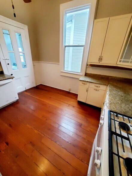 Building Photo - 7317 Cohn St