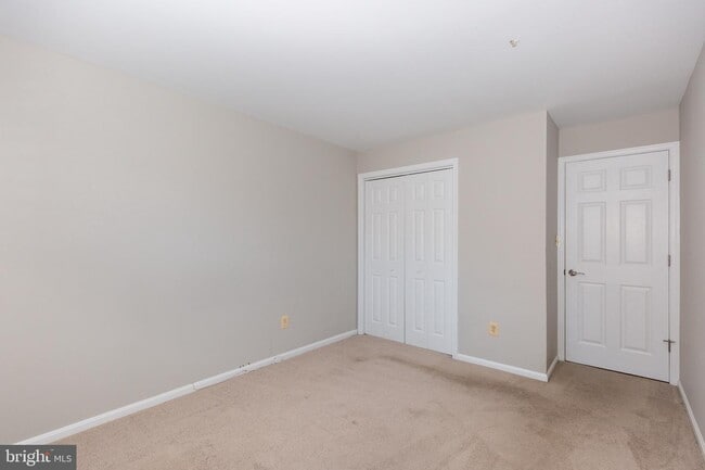 Building Photo - 3805 Sunnyfield Ct