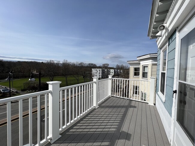 Building Photo - 344-346 Hyde Park Ave