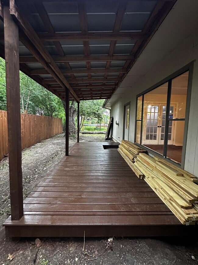 Building Photo - 5227 Galahad Dr