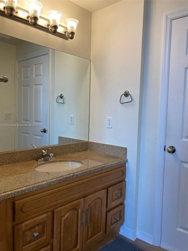 Building Photo - 3590 Coral Wy