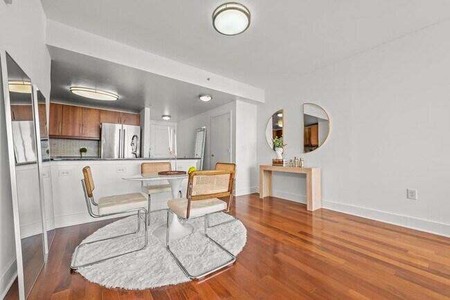 Building Photo - 88 Morgan St