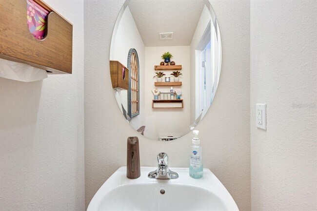 Building Photo - 5443 Elmview Xing