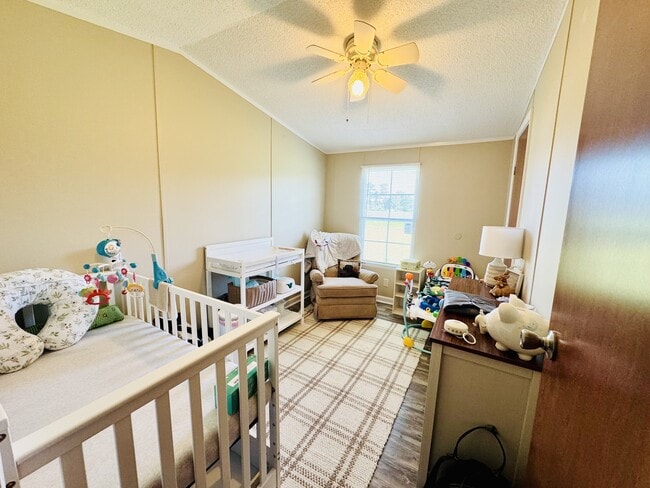Building Photo - 3941 Mickey Ln