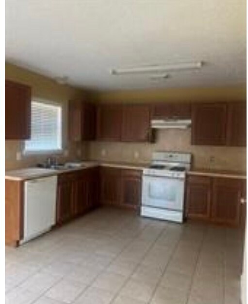Building Photo - 19230 Danphe Landing Ct