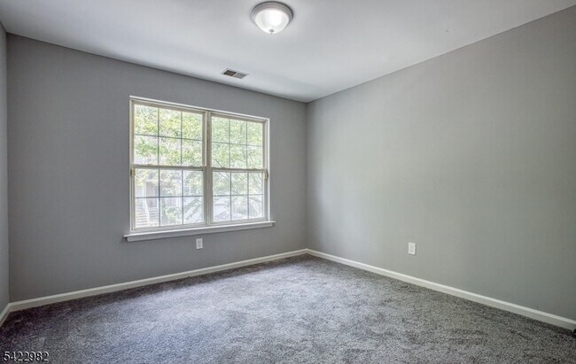 Building Photo - 30 Birch Terrace