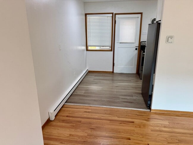 Building Photo - 5034 SE 37th Ave