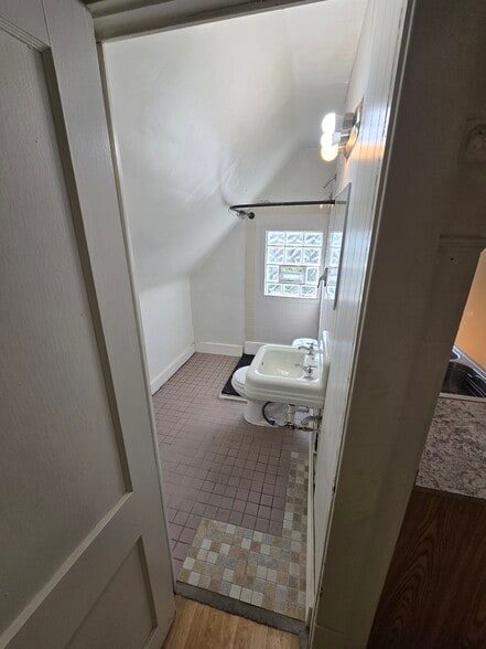 Bathroom - 1304 W 102nd St