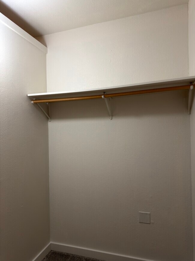 Building Photo - 2011 Oregon Ave