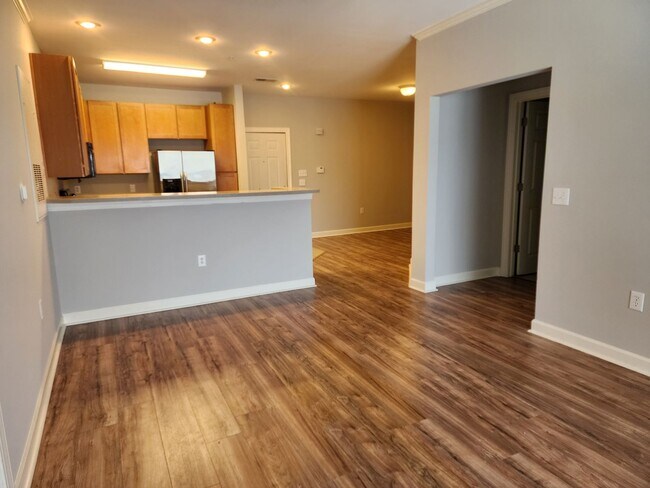 Building Photo - 2 Bedroom | 2 Bath Condo with Garage in Bellingham Park