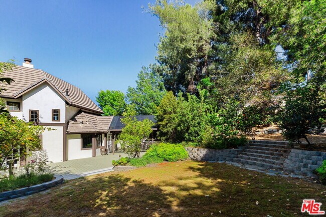 Building Photo - 5237 San Feliciano Dr