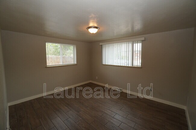 Building Photo - 679 Miller Ct