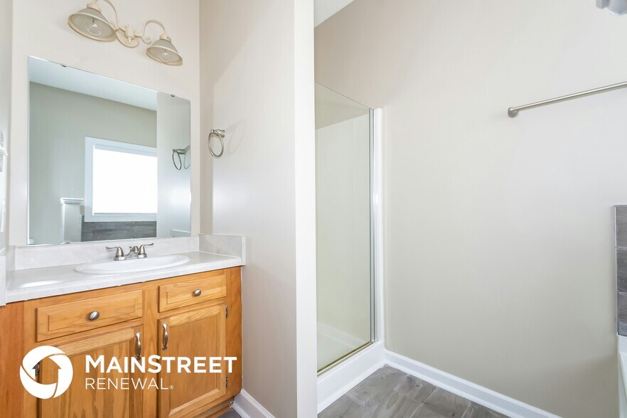 Building Photo - 78 Dawn Ave