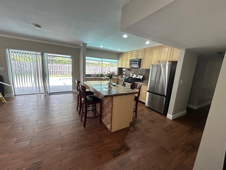 Building Photo - 11001 SW 180th St