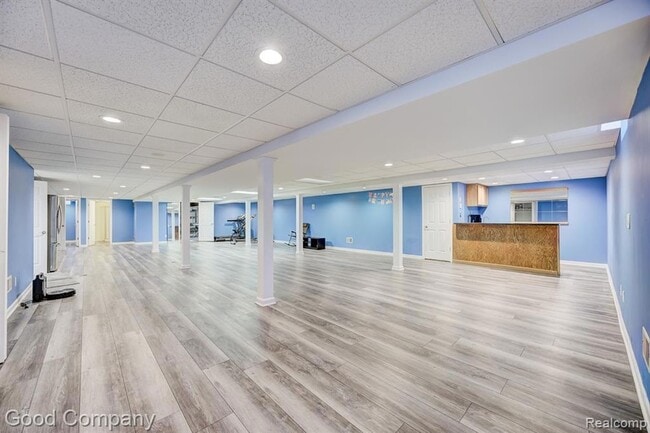 Building Photo - 2924 Wessels Dr