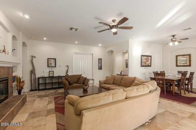 Building Photo - 3419 E June Cir