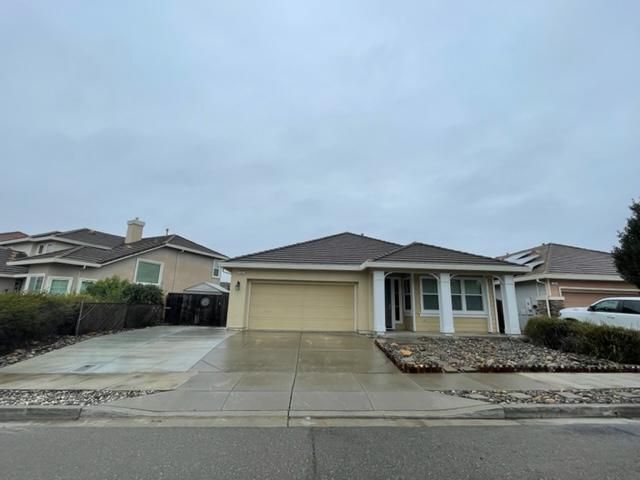 Building Photo - 1322 Yosemite Cir