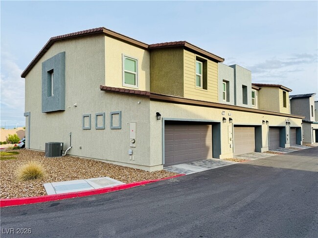 Building Photo - 502 Foothill Cove Ln