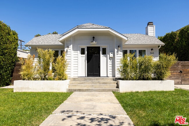 Building Photo - 564 N Arden Blvd