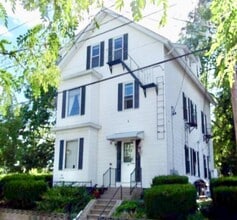 Building Photo - 171 Garden St