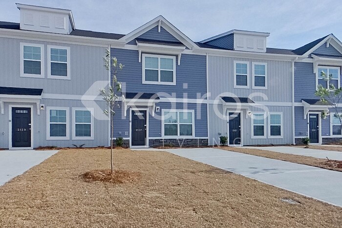 Building Photo - 2137 Banyon Cir